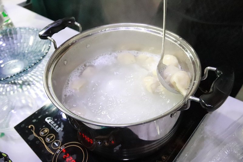 冬至湯圓餃子情，華邦瀛溫暖一家親
